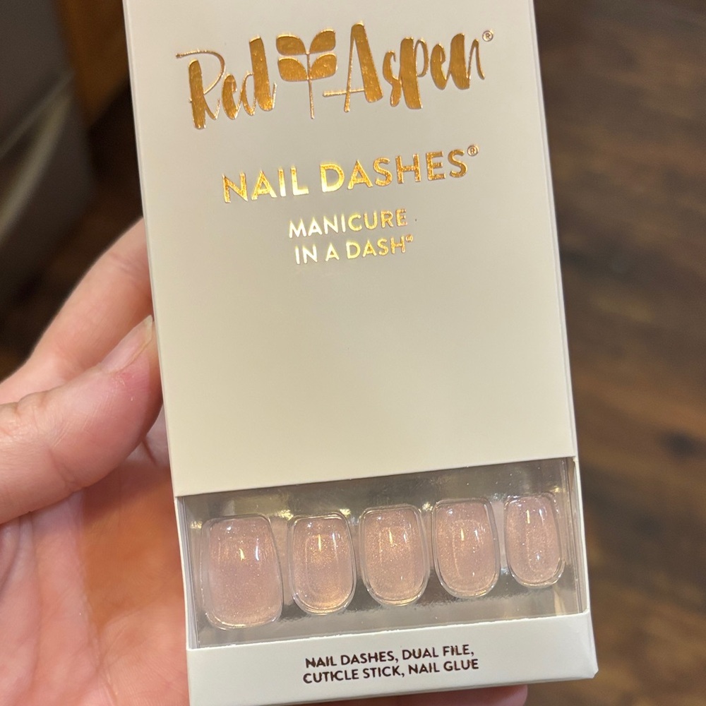 Red Aspen Nail Dashes - you’re luminous, Eloise